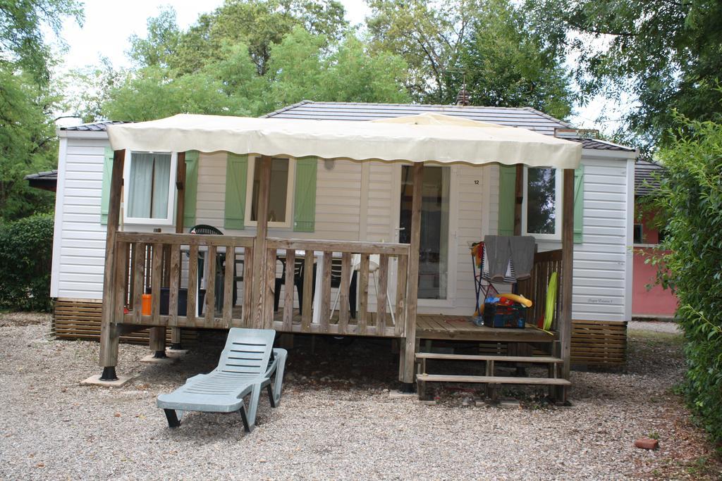 le Camping Des 3 Lacs Belmont-Tramonet Extérieur photo